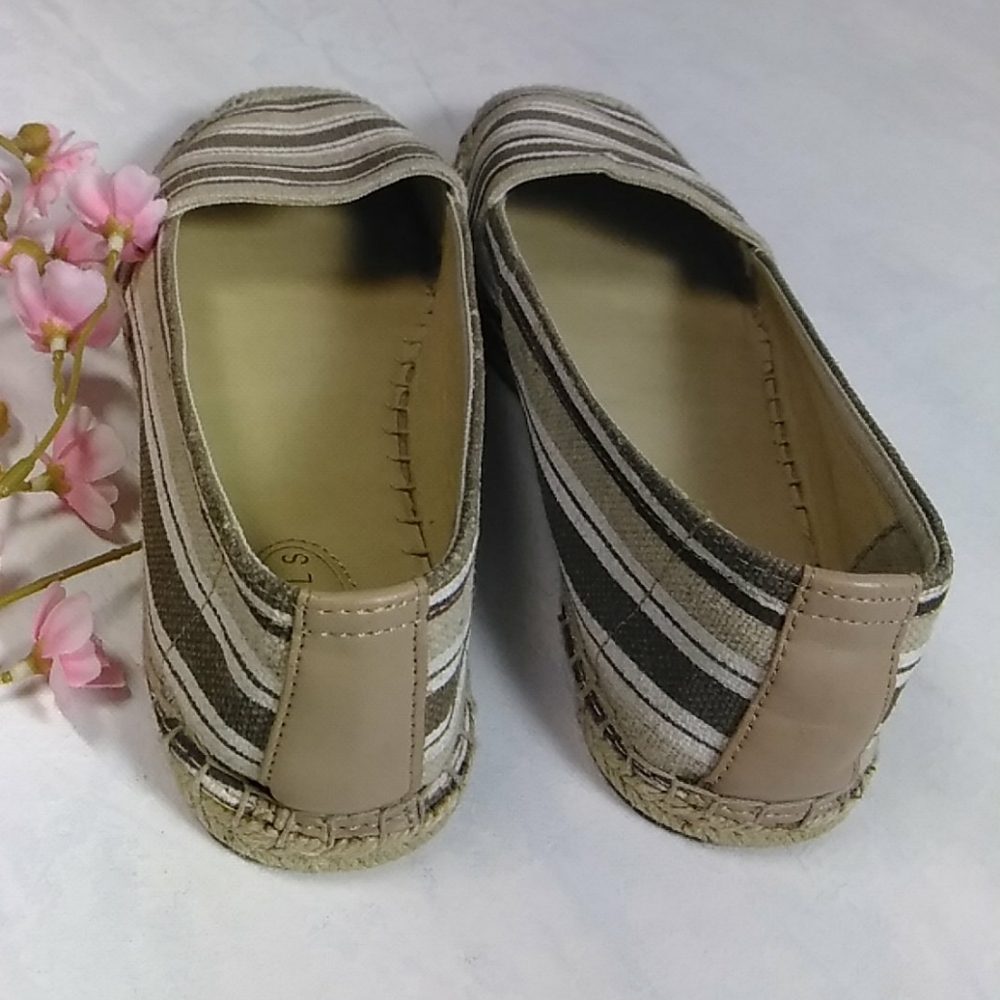 Nickels shoes Women's size 8.5 Beach, Bohemian,Travel, Casual. - Picture 3 of 8
